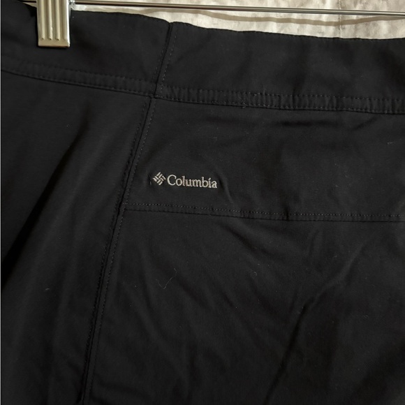 Columbia Black Athletic Skort Lightweight and Versatile Size 14 - Picture 5 of 9